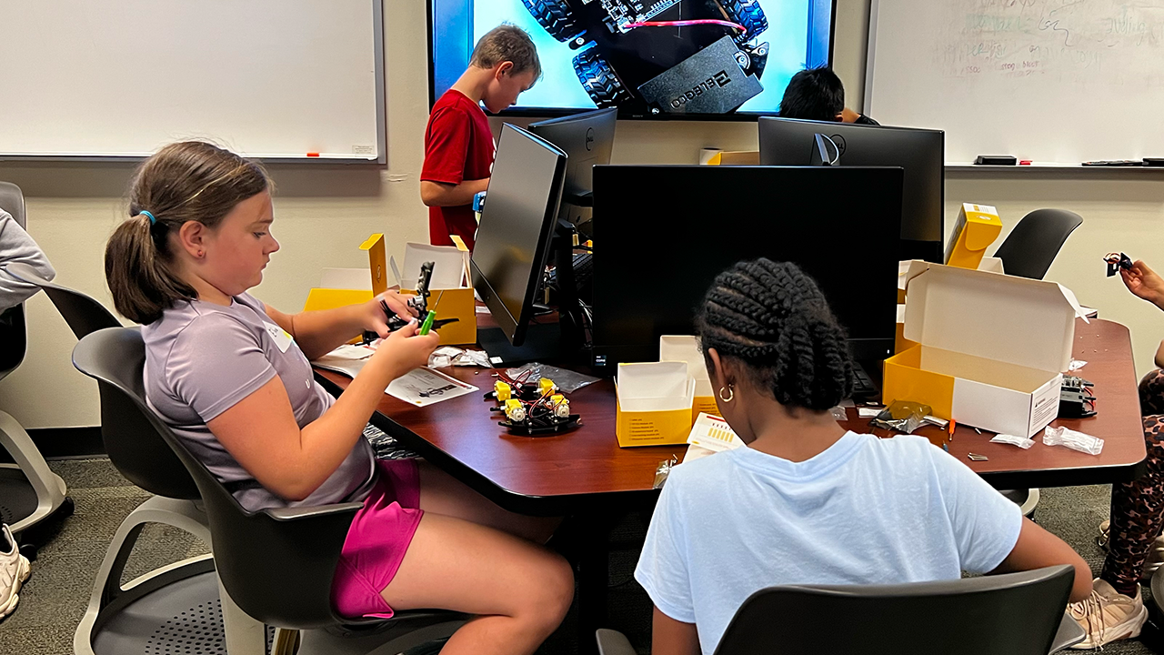 UNC Charlotte Youth Programs Camps on Campus 49er Minors Build a Radio-Controlled (RC) Car!